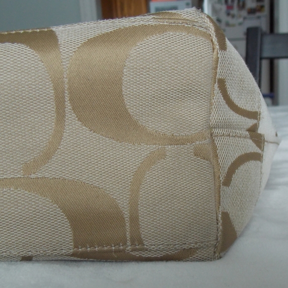 Coach Purse - Picture 3 of 8